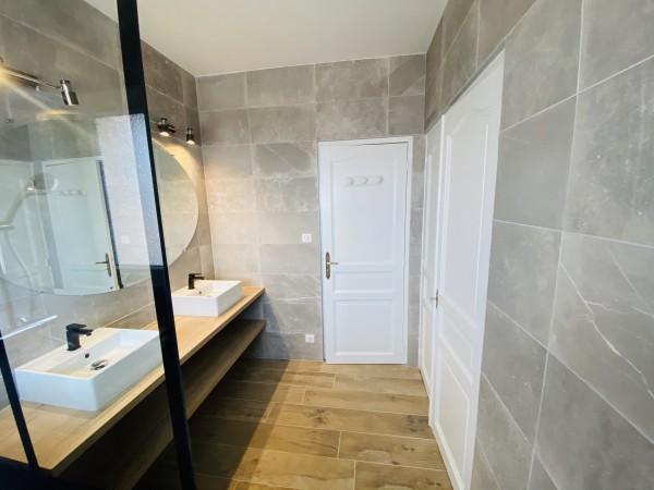 travaux-renovation-salle-de-bain-pierrelatte